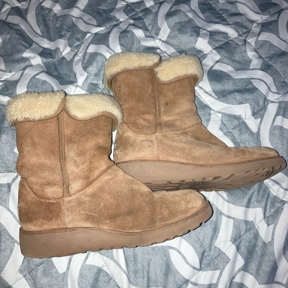 Brown Ugg Boots - Picture 1 of 5